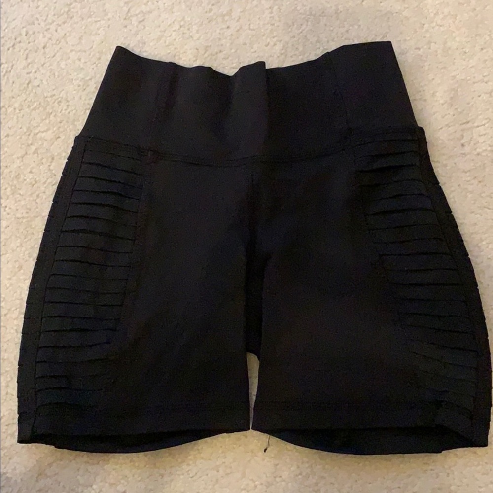 LuLuLemon Compression Shorts